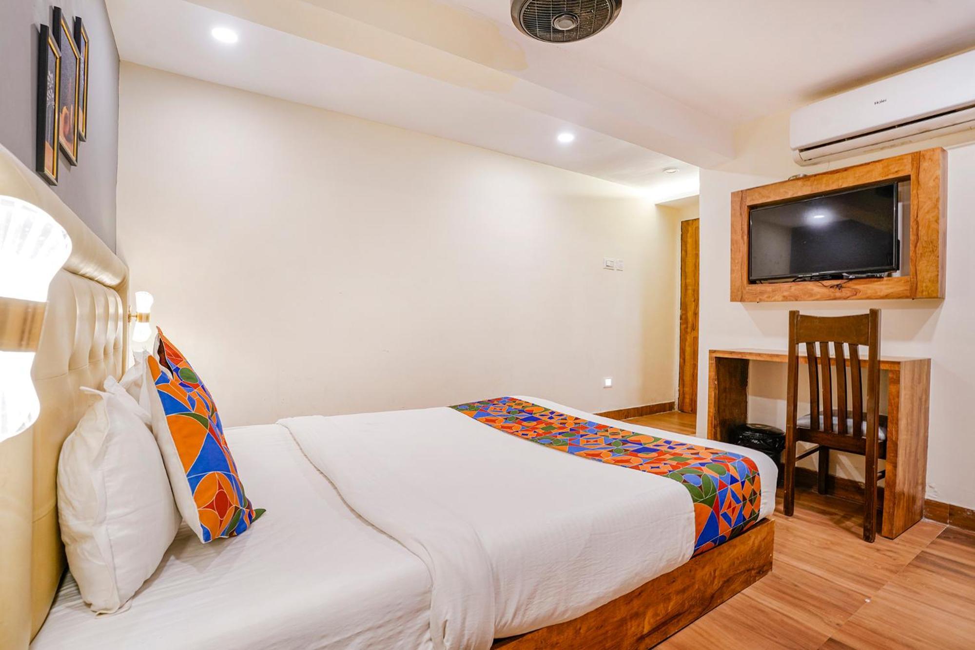 Fabhotel Grand Prime Nr Nesco Hotel Mumbai Exterior photo